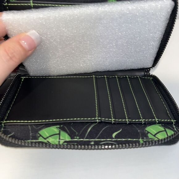 NWT Loungefly Star Wars Luke Skywalker Return Of The Jedi Wallet - Picture 12 of 12